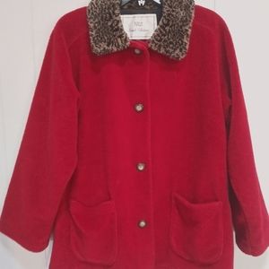 NILS Red Coat with Leopard Collar